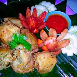 Bola - Bola Kentang Isi Mie Ijo Wortel